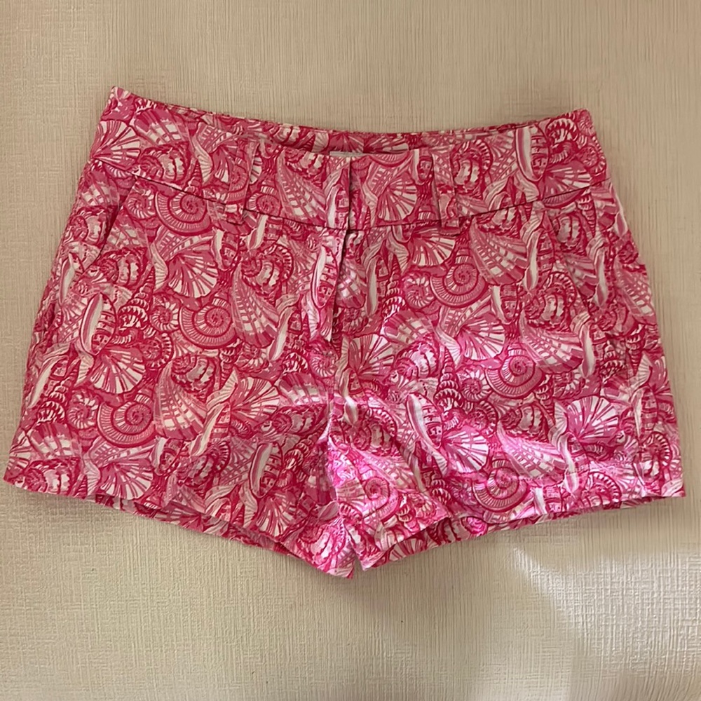 Pink and white shell shorts